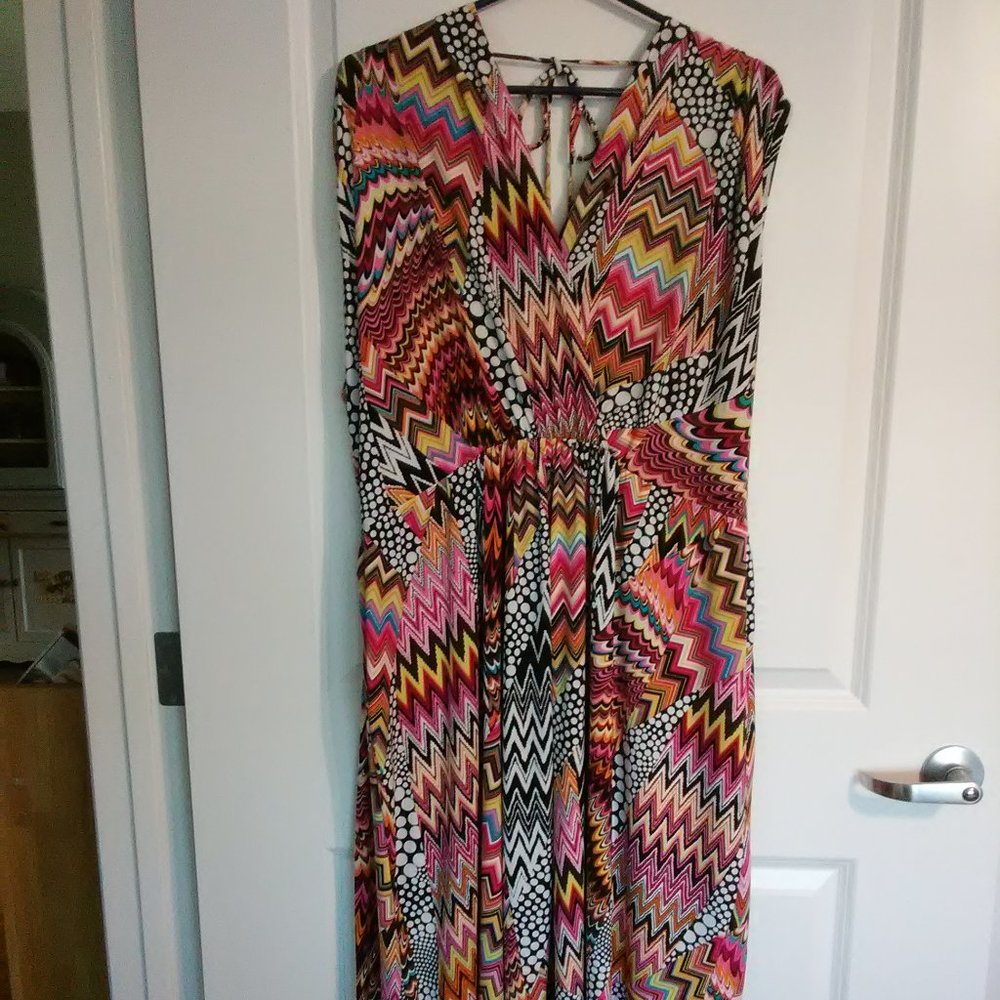 Multicolored criss cross front and back midi dress